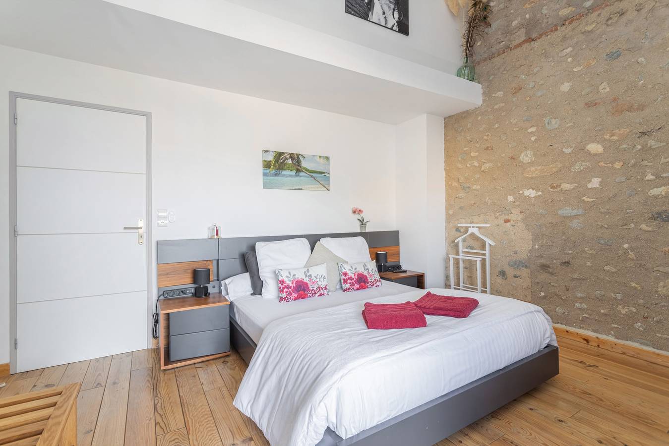 Chambre d’hôtes « Caraïbes » avec terrasse partagée, Wi-Fi et climatisation in Bages (Pyrénées-Orientales), Côte d'Améthyste