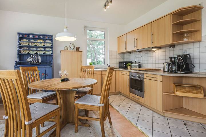 Ganze Wohnung, Haus Strandoase 27 - Gartenhaus mit Terrasse in bester Strandlage in Drei Kaiserbäder, Heringsdorf