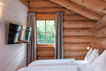 Hütte für 2 Personen, mit Garten und Balkon sowie Sauna in Bad Kleinkirchheim
