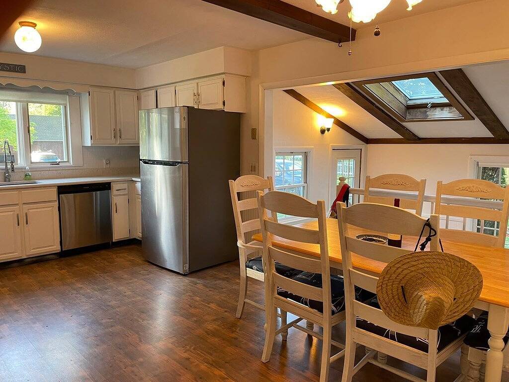 Mystic Coastal Gem: 3Br Ideal for Families! in Mystic, Connecticut