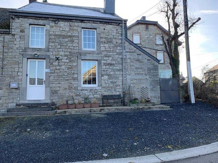 Location de vacances pour 2 personnes, avec terrasse à Wellin - 2