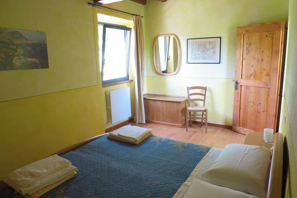 Villa Mit Privatem Pool Für Exklusive Nutzung Und Grosser Garten In Der Hilly Area in Carpineti, Reggio Emilia Provinz
