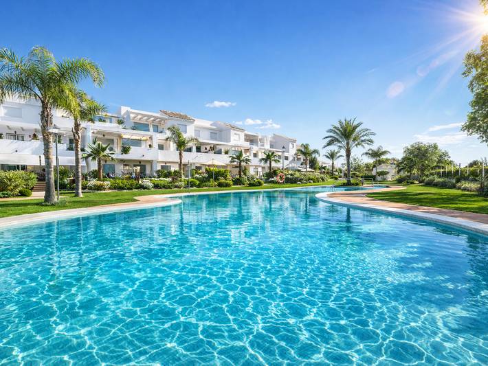 Appartement de vacances pour 4 personnes, avec terrasse et piscine