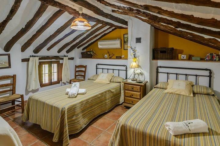 Cortijo Palitroques Carcabuey in Carcabuey, Sierras Subbéticas