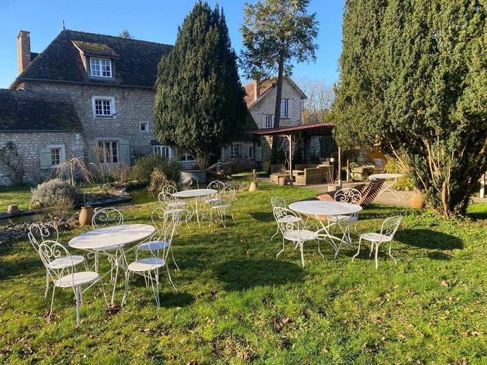 Chambre d’hôte pour 2 personnes, avec vue et jardin