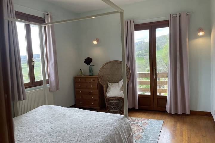 Location de vacances pour 8 personnes, avec jardin et balcon, animaux acceptés à Marnac - 4