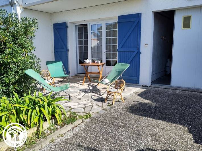Gîte pour 8 personnes, avec terrasse et jardin, animaux acceptés