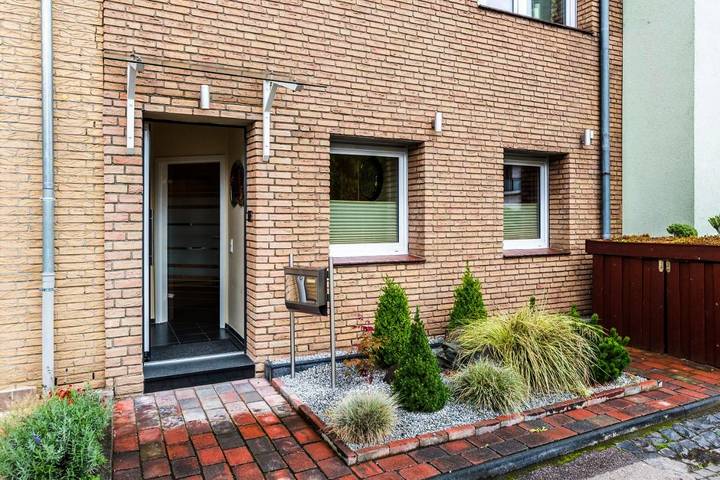 Ferienwohnung für 4 Personen, mit Terrasse und Garten sowie Ausblick in Köln