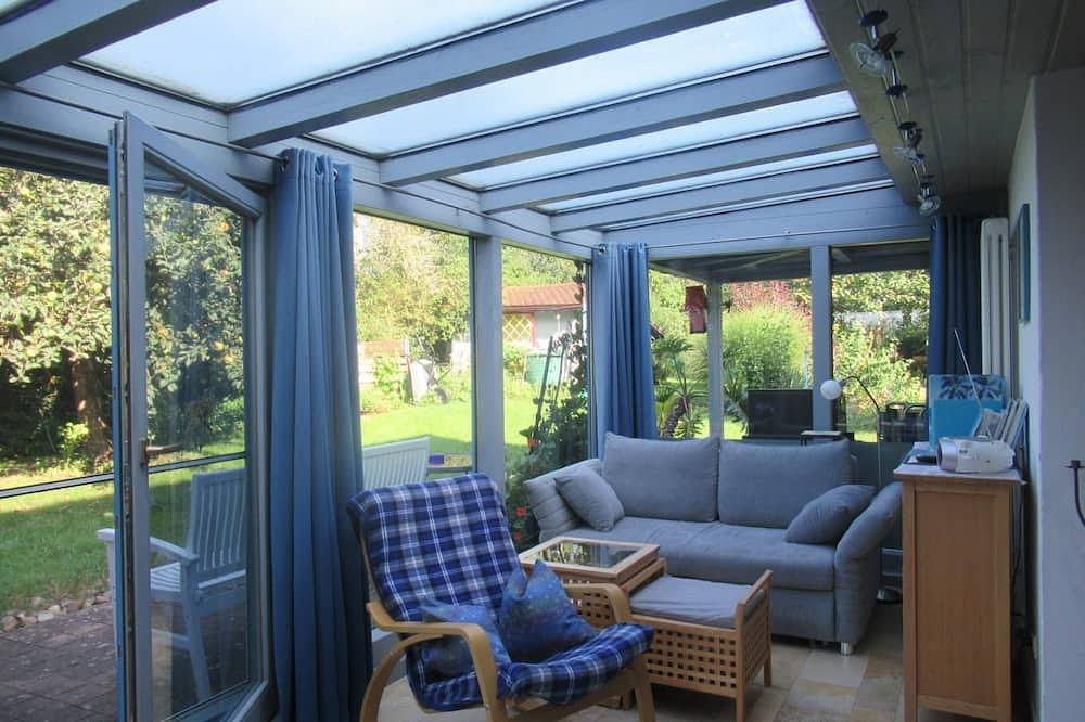 Blaues Haus in Gunzenhausen, Fränkisches Seenland