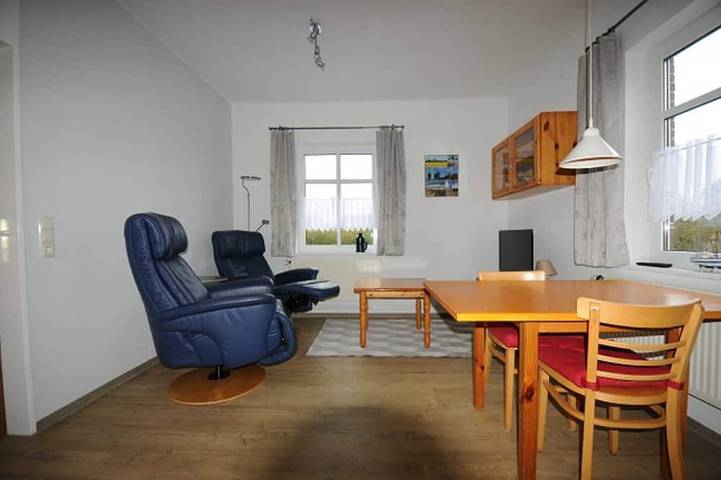Ferienwohnung für 2 Personen, mit Terrasse und Garten in Carolinensiel