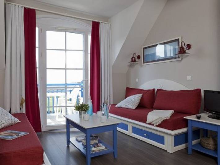 Appartement de vacances pour 6 personnes, avec Balcon ainsi que Terrasse et Piscine