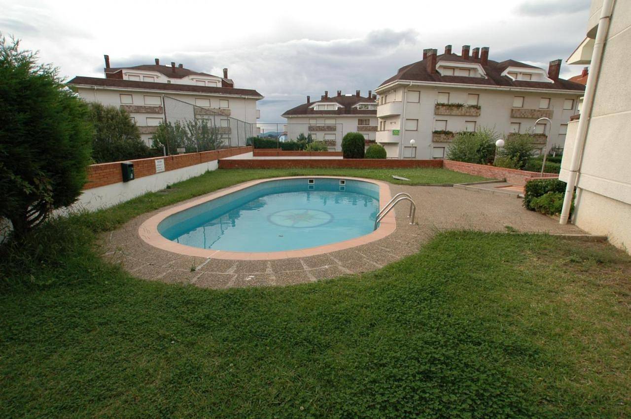 Apartamento entero, Apto 2 habitaciones con piscina - Isla Playa 5709 in Isla, Arnuero
