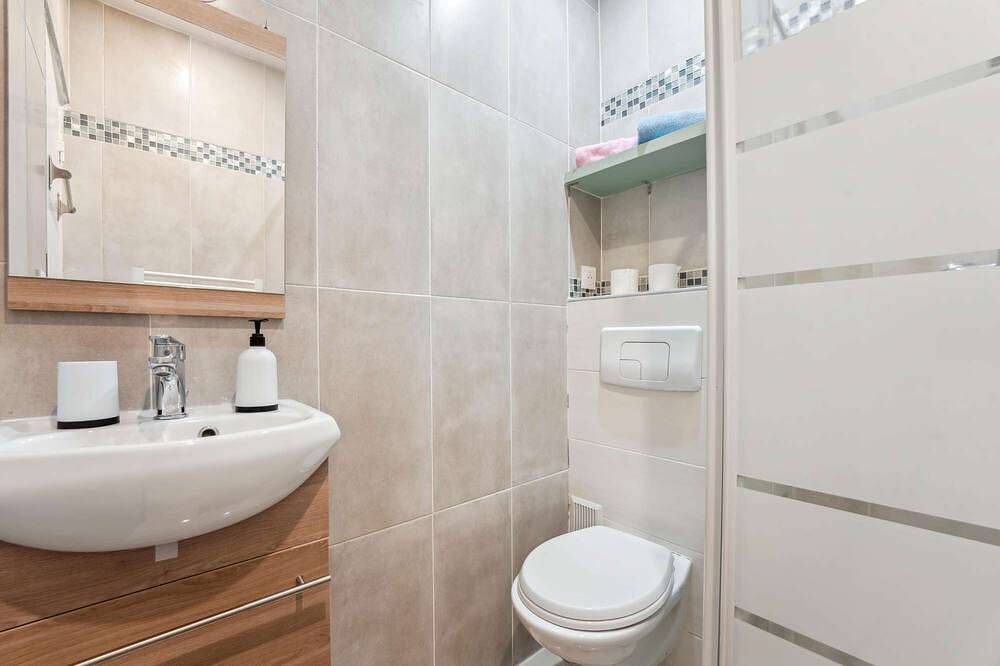 Apartamento entero, Budget apart city centre with parking in Charleville-Mézières, Ardenas