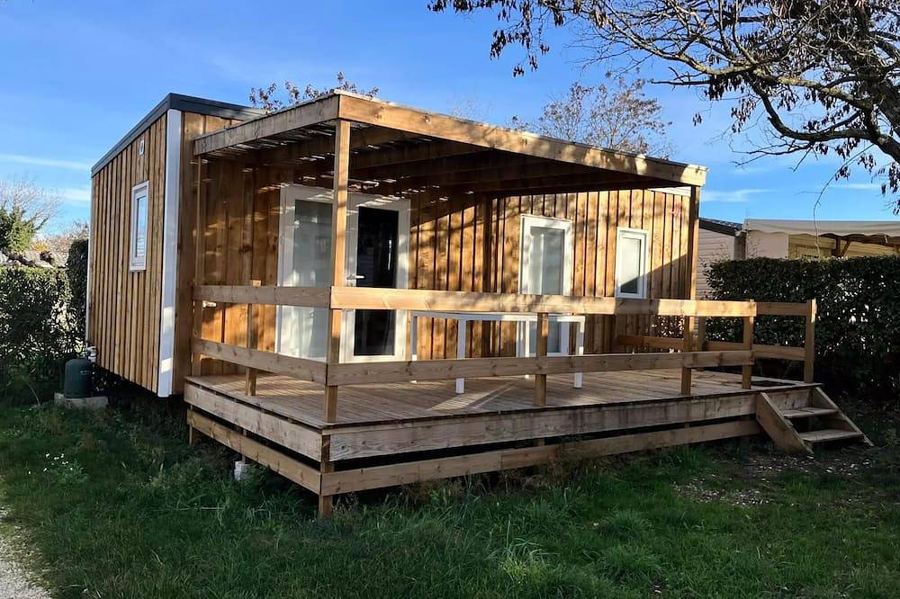 Camping pour 5 Personnes dans Saint-Remèze, Privas