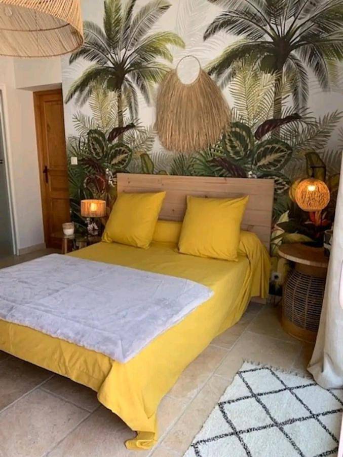 Double Room with Private Bathroom in La Ciotat, Région de Marseille