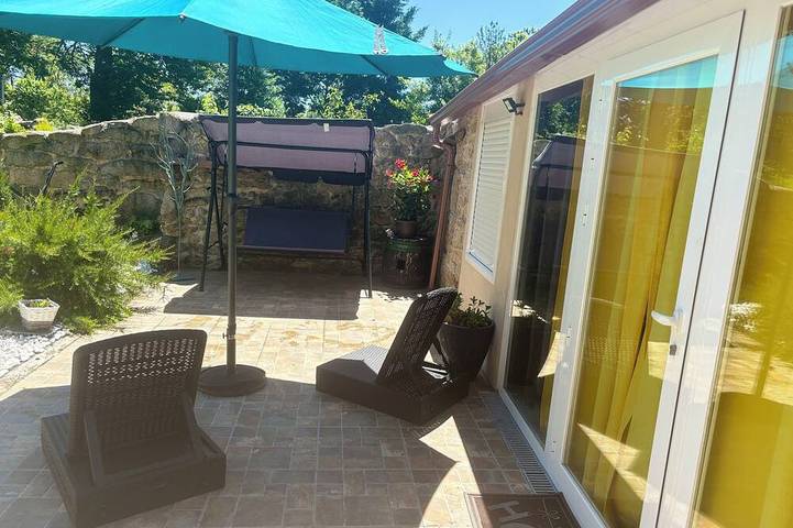 Holiday home for 6 people, with garden and hot tub - 1