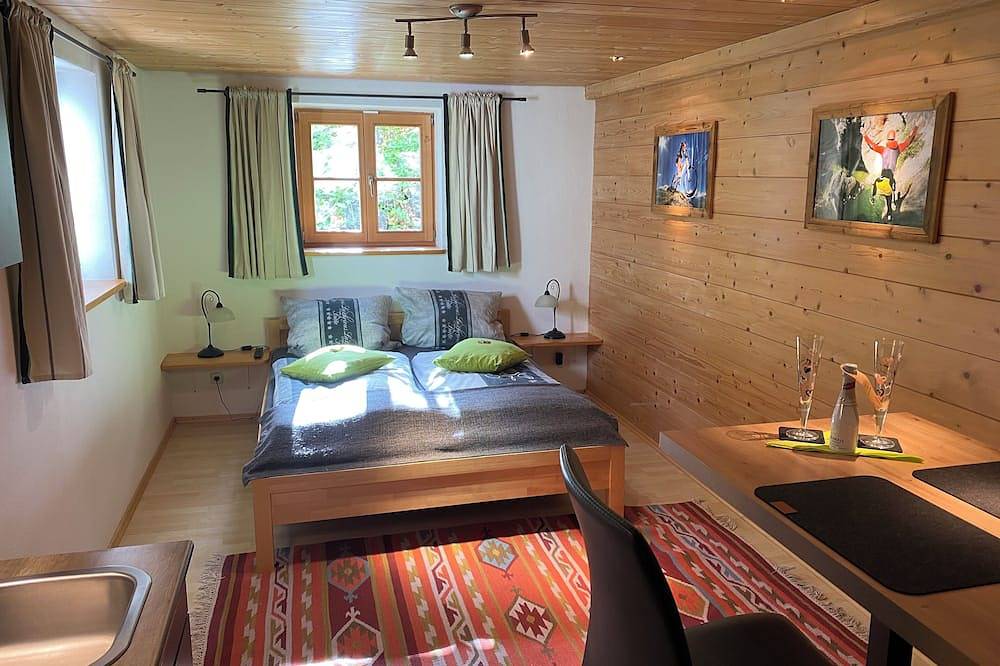 Entire apartment, Guesthouse Ankelspitz - apartment in the basement in Schliersee, Alpine Region of Tegernsee and Schliersee