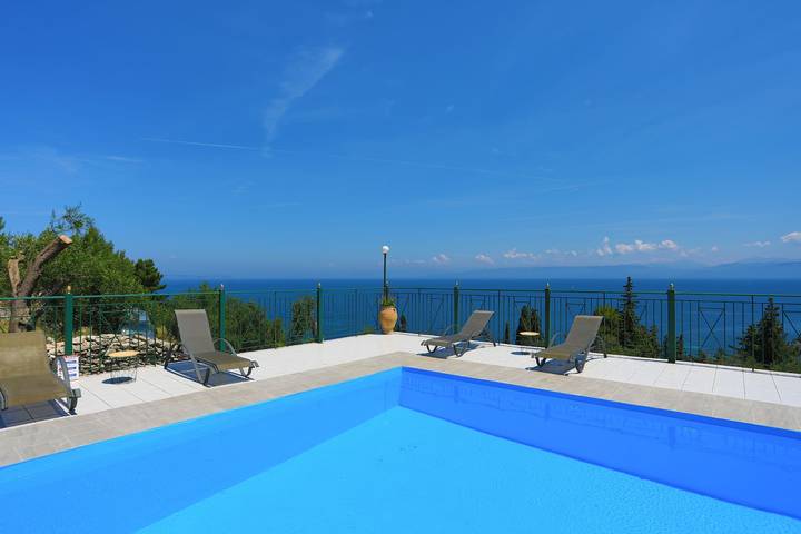 Ferienwohnung für 4 Personen, mit Garten und Ausblick sowie Pool - 1