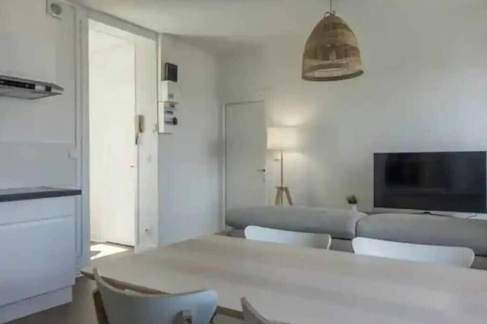 Entire apartment, Le Chatelet in Orléans, Loire Valley