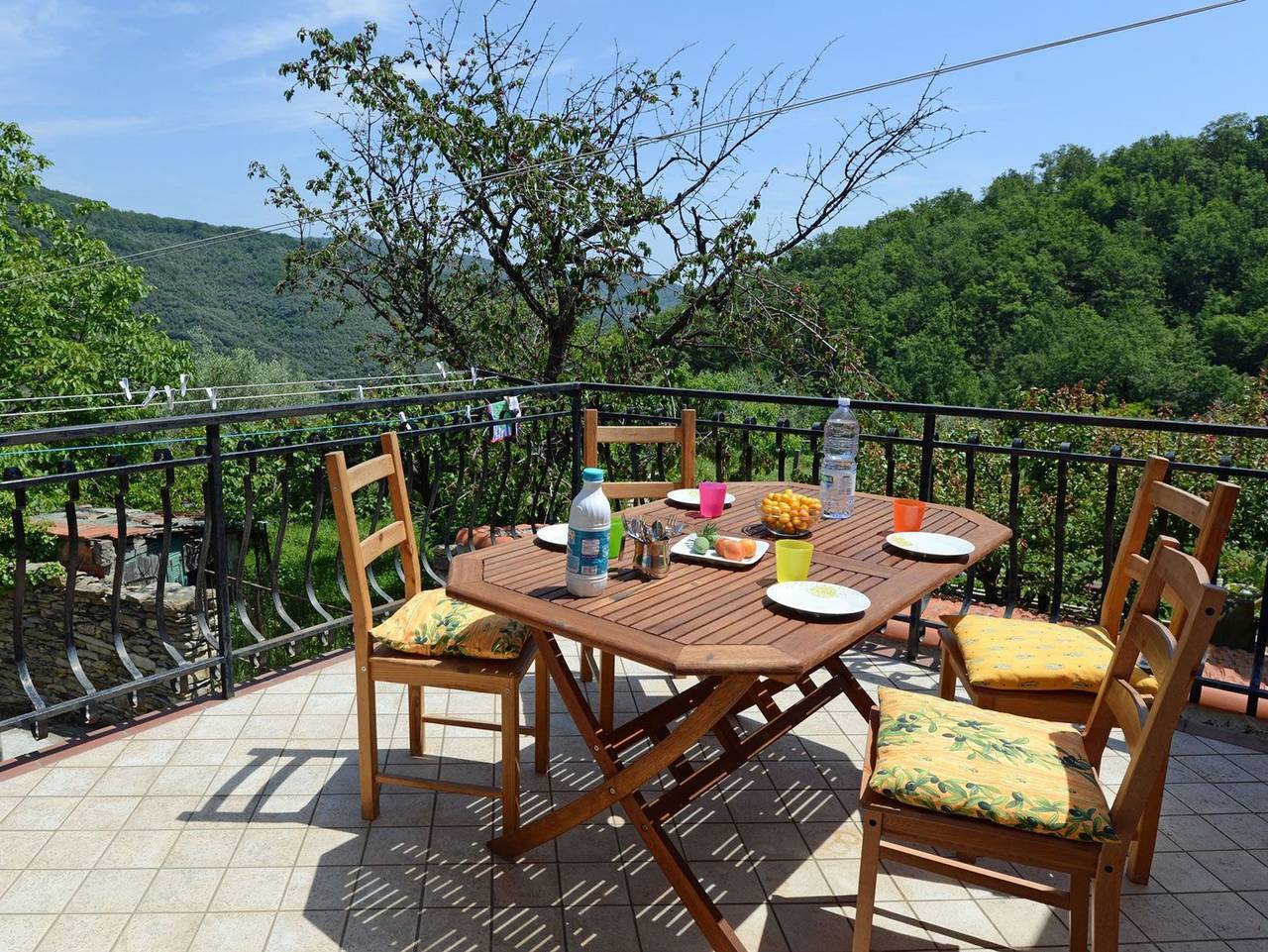 Ganze Ferienwohnung, Casa Oreggi - Casa Oreggi in Prelà, Riviera di Ponente