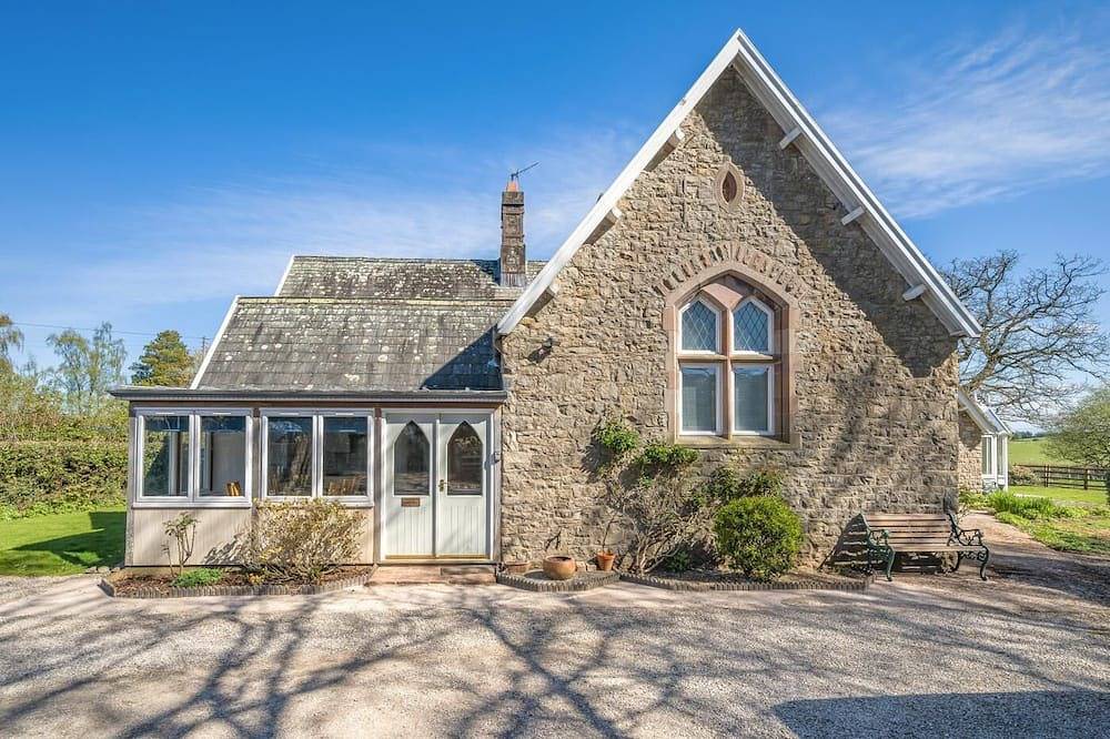 3 Bed in Penrith in Pooley Bridge, Lake District