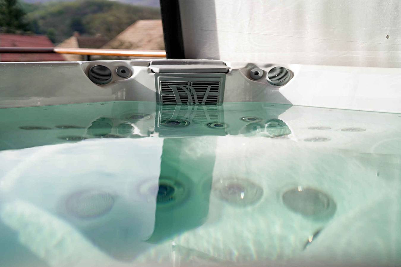 Ferienhaus mit Sauna, Whirlpool, Klimaanlage und großem Garten in Komitat Neuburg