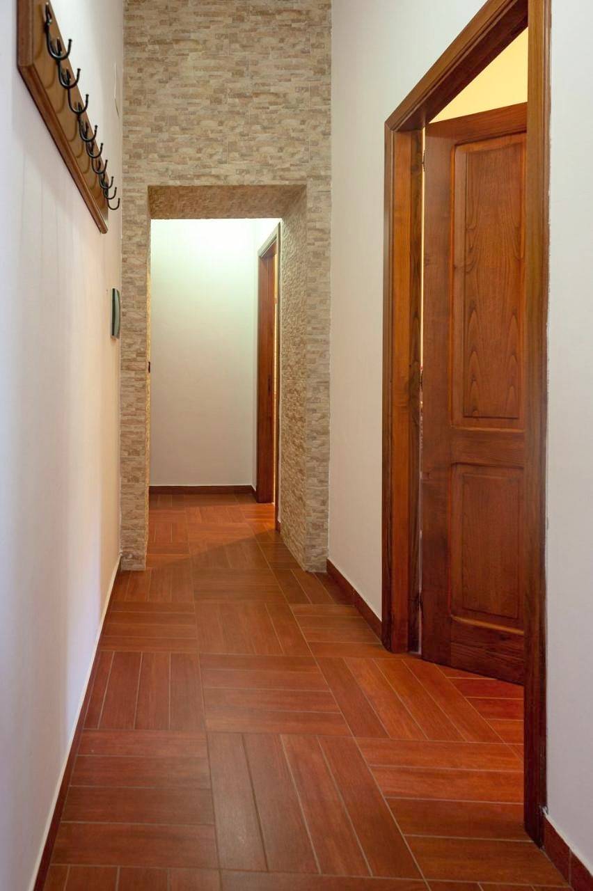Appartamento intero, Three-Bedroom Apartment in Cetraro, Costa Tirrenica Calabria