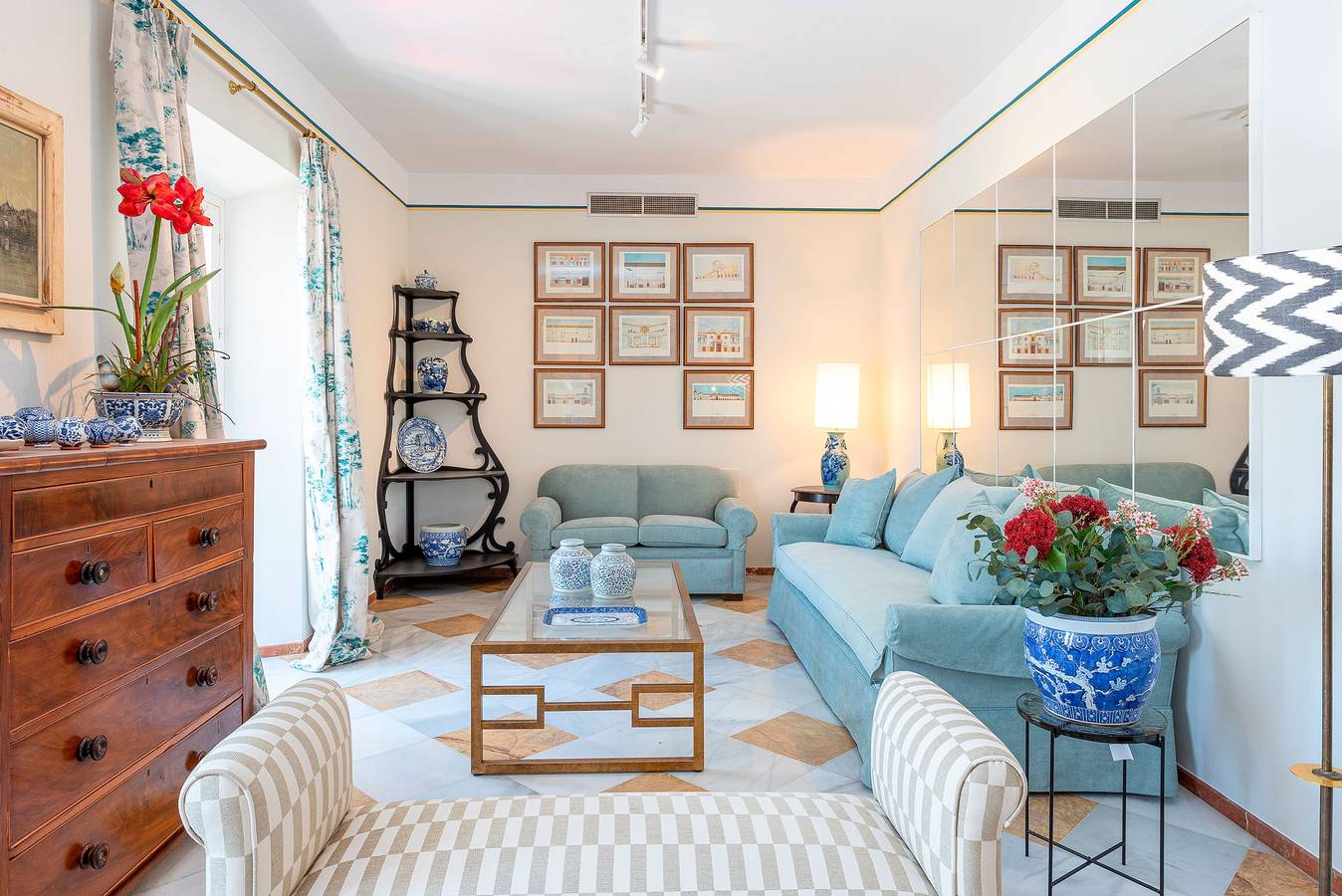 Feriehus for 12 personer med terrasse in Nervión, Sevilla