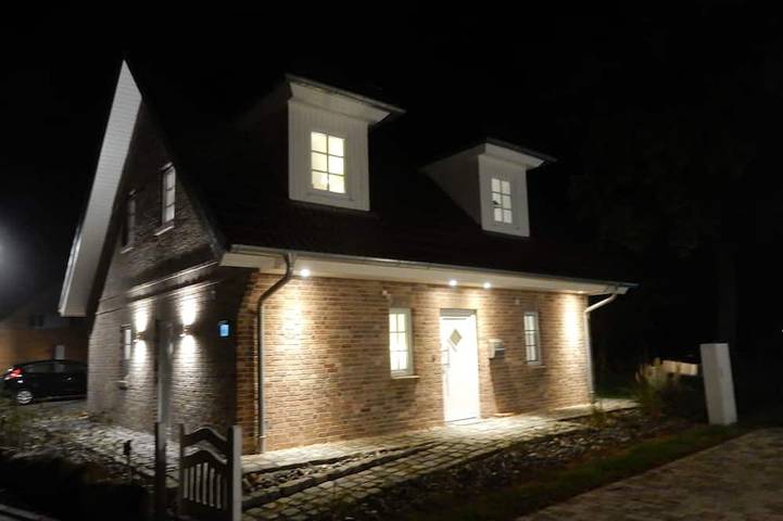 Ferienhaus für 6 Personen, mit Balkon und Whirlpool sowie Garten und Sauna