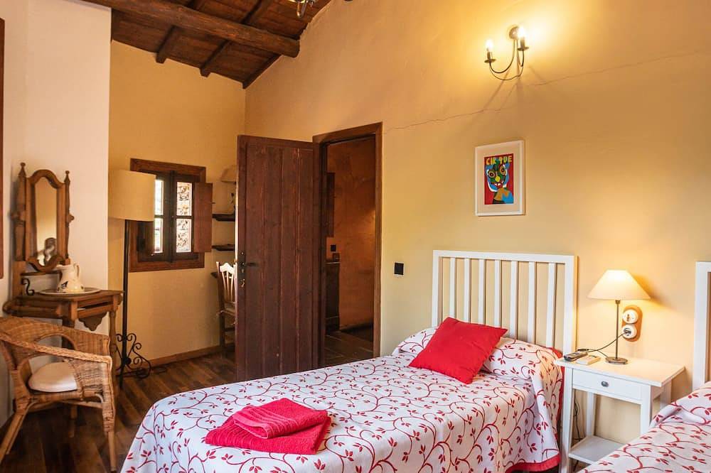 Casa típica para grupos 4-12 personas con magníficas vistas de la Sierra de Gata in Robledillo de Gata, Sierra de Gata