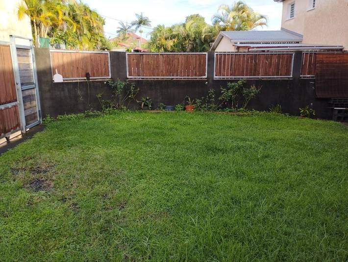 Gîte pour 3 personnes, avec vue et jardin dans Trois Mares - 2