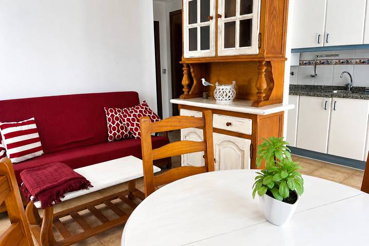 Entire apartment, Cozy Apartment in Cudillero: Steps to Coastline & Dining in Cudillero, Costa Verde (Spain)