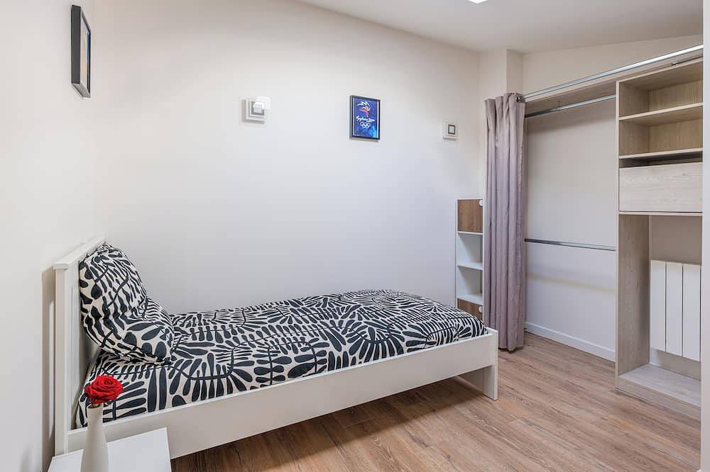 Completely renovated townhouse 10 minutes from downtown in Niort, Niort und Umgebung