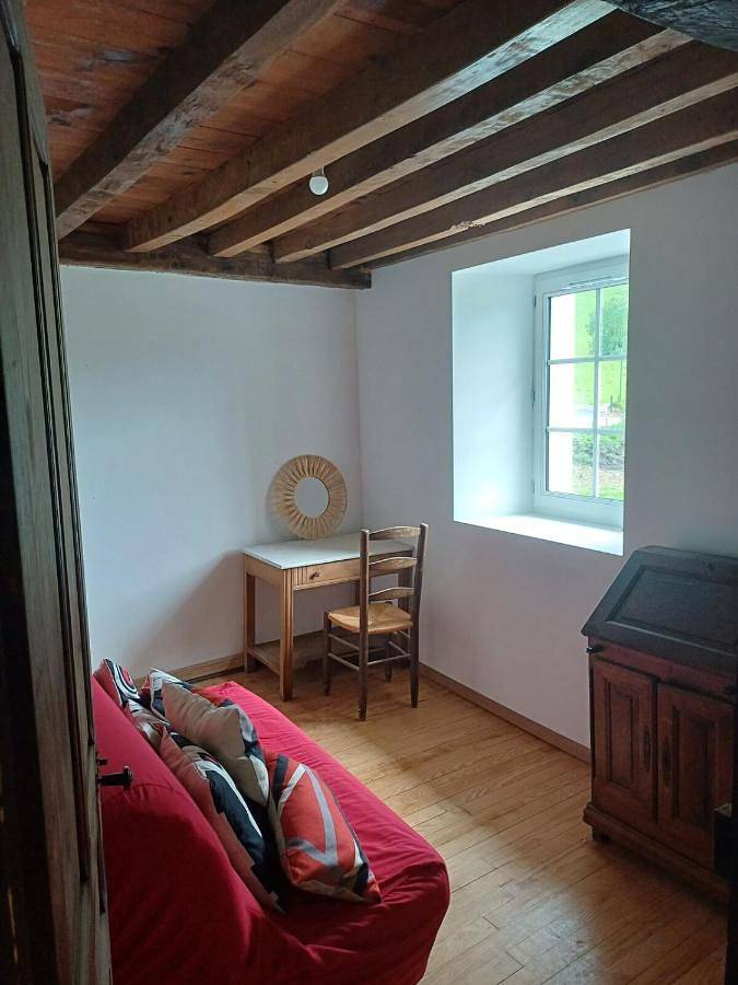 One-Bedroom House in Lourdios-Ichère, Béarn