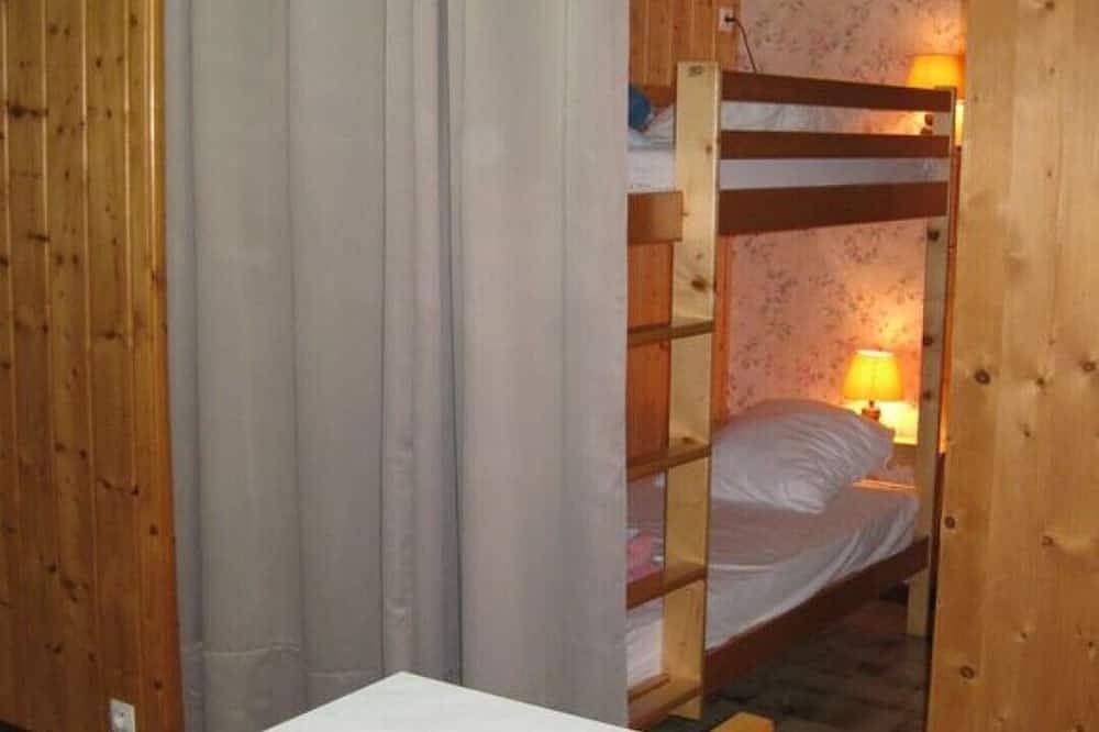 Studio in chalet, beautiful view, quiet, Col des Aravis - 2 Pers in La Giettaz, Albertville region