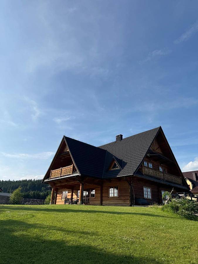 Dom wakacyjny dla 20 osób, z widok i ogród w Zawoja