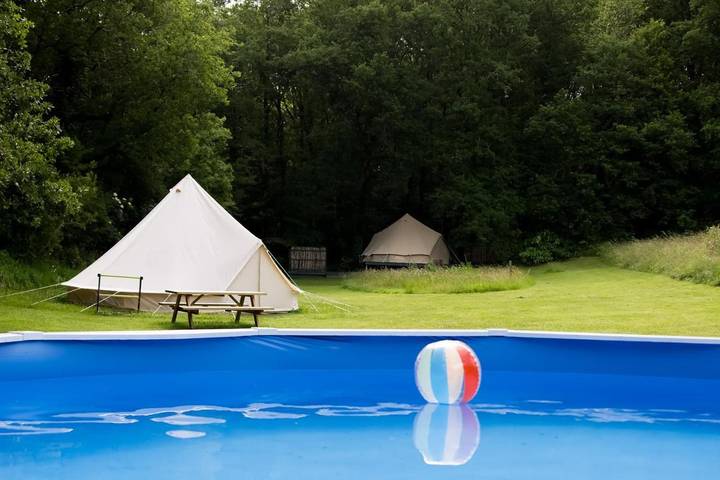 Camping pour 20 personnes, avec jacuzzi ainsi que jardin et piscine dans Périgord Vert - 2