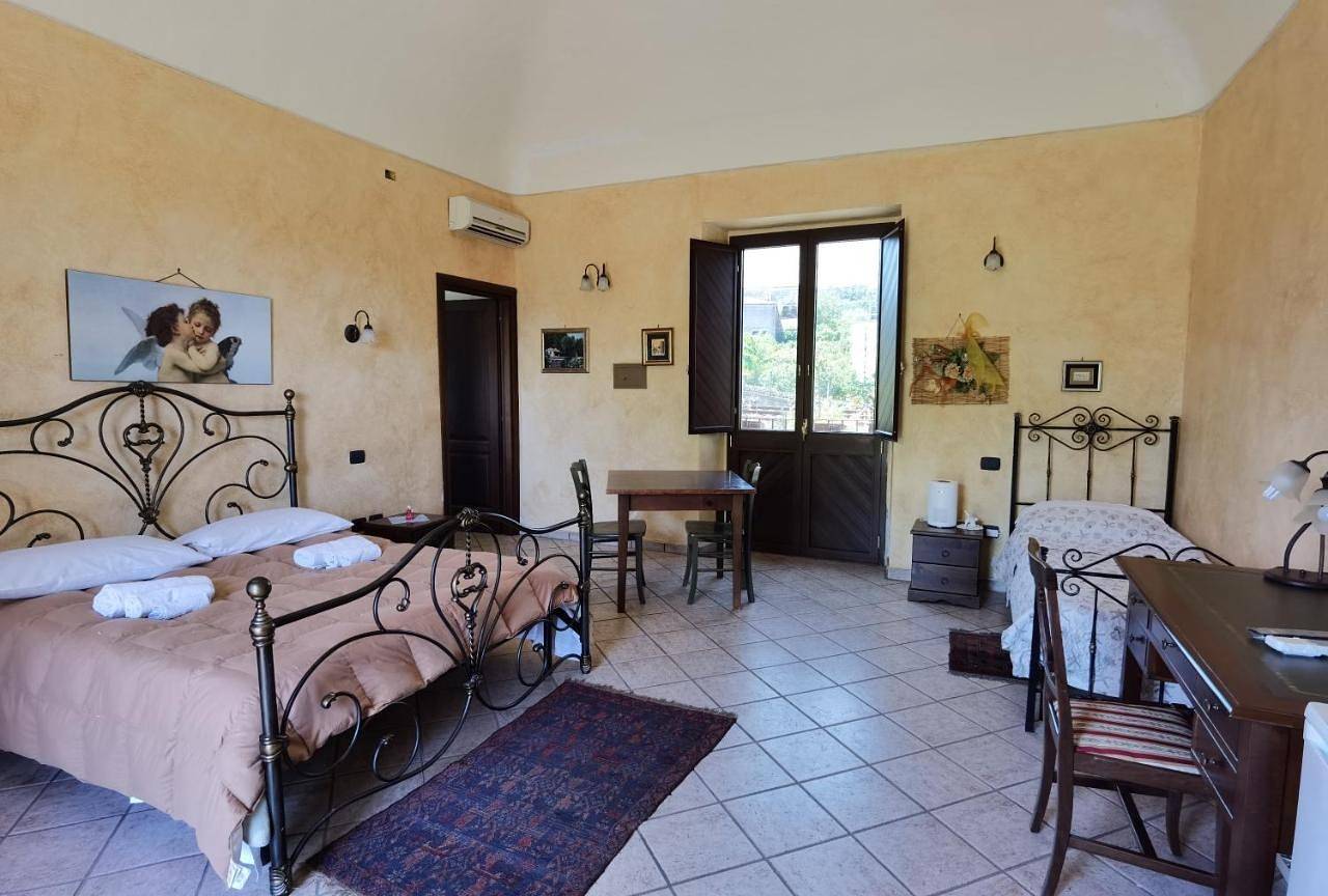 Quadruple Room with Mountain View in Riposto, Catania e dintorni