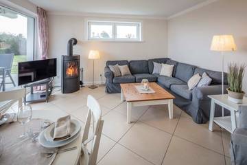 Ferienhaus für 4 Personen, mit Garten und Sauna sowie Ausblick, mit Haustier in Schashagen