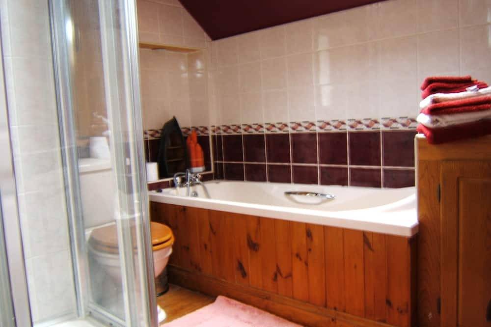 Delightful village retreat in the heart of Multyfarnham - 1 hour from Dublin in Mullingar, County Westmeath