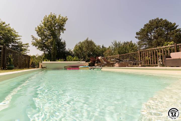 Gîte pour 3 personnes, avec Terrasse ainsi que Jardin et Piscine à Verfeil