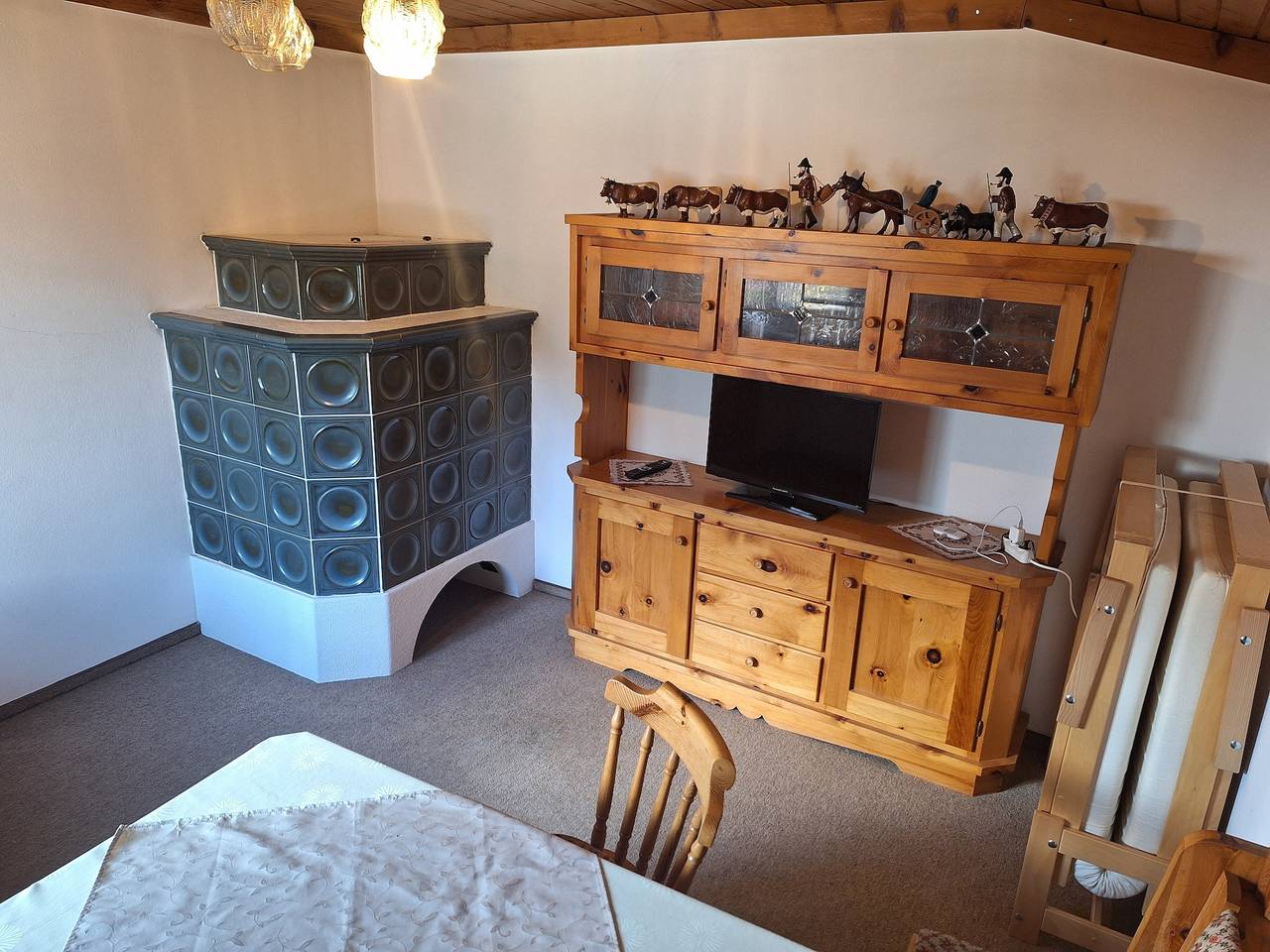 Entire apartment, Ferienwohnung Mühlbauer with Mountain View, Balcony, and Wi-Fi in Pinzgau