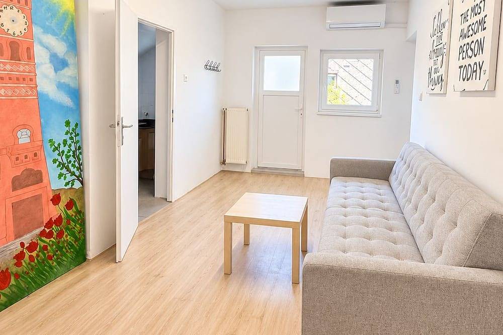 Altes Winzerhaus in Stupava • 2 Schlafzimmer • Garage & E-Ladestation in Bratislava und Umgebung