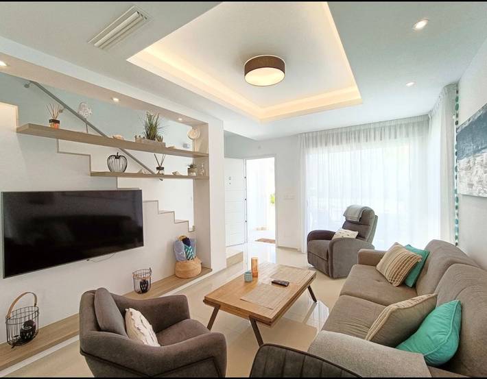 Villa de luxe « Exclusiva » avec piscine partagée, Wi-Fi et climatisation in Rojales, Costa Blanca