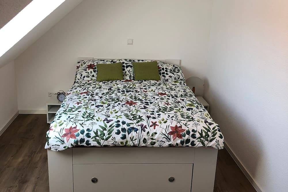 Ganze Wohnung, 1 bedroom apartment in neuenstadt am kocher in Neuenstadt am Kocher, Kurpfalz