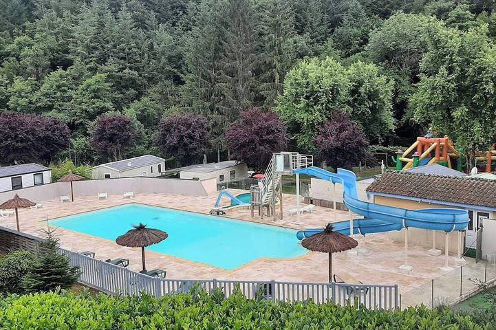 Camping pour 6 personnes dans la Loire