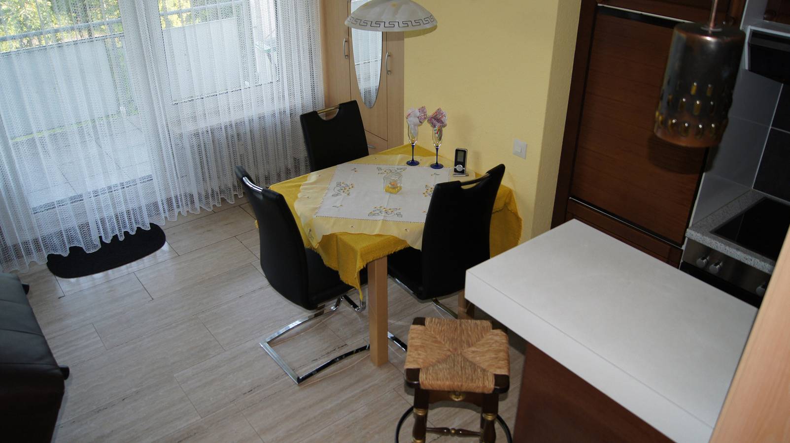 Ganze Ferienwohnung, Ferienwohnung Mettnau - Klaudia Orawetz - 1-Zimmer-Fewo, 2. Et, 42 m² in Radolfzell, Radolfzell am Bodensee