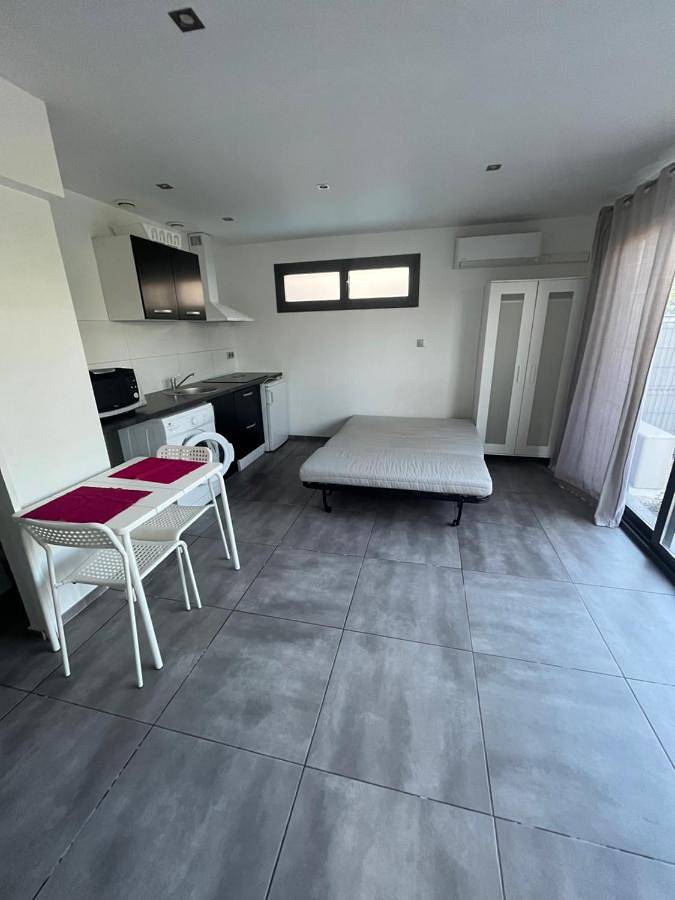 Gîte pour 2 personnes, avec terrasse à Jacou - 2