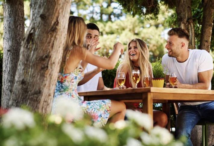 Bungalow für 2 Personen, mit Garten und Ausblick sowie Terrasse in Oberbayern