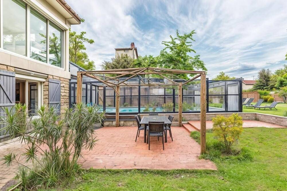 Exceptional villa with indoor pool in Deuil-la-Barre, Valle del Oise